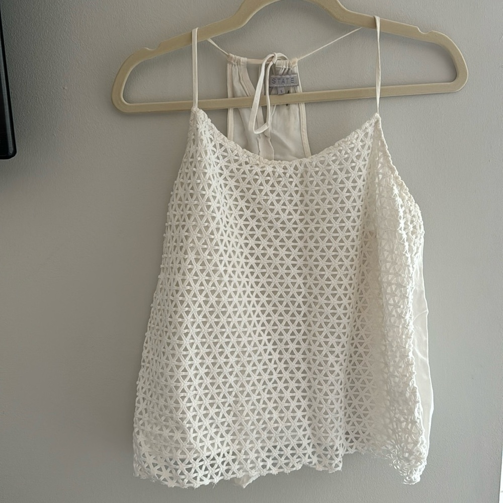 Cutout tank — L